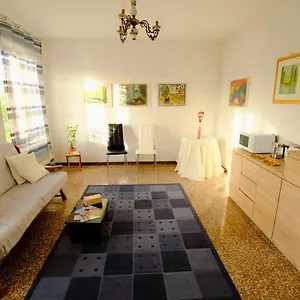 https://dimora-lucilla.it-lombardy.com