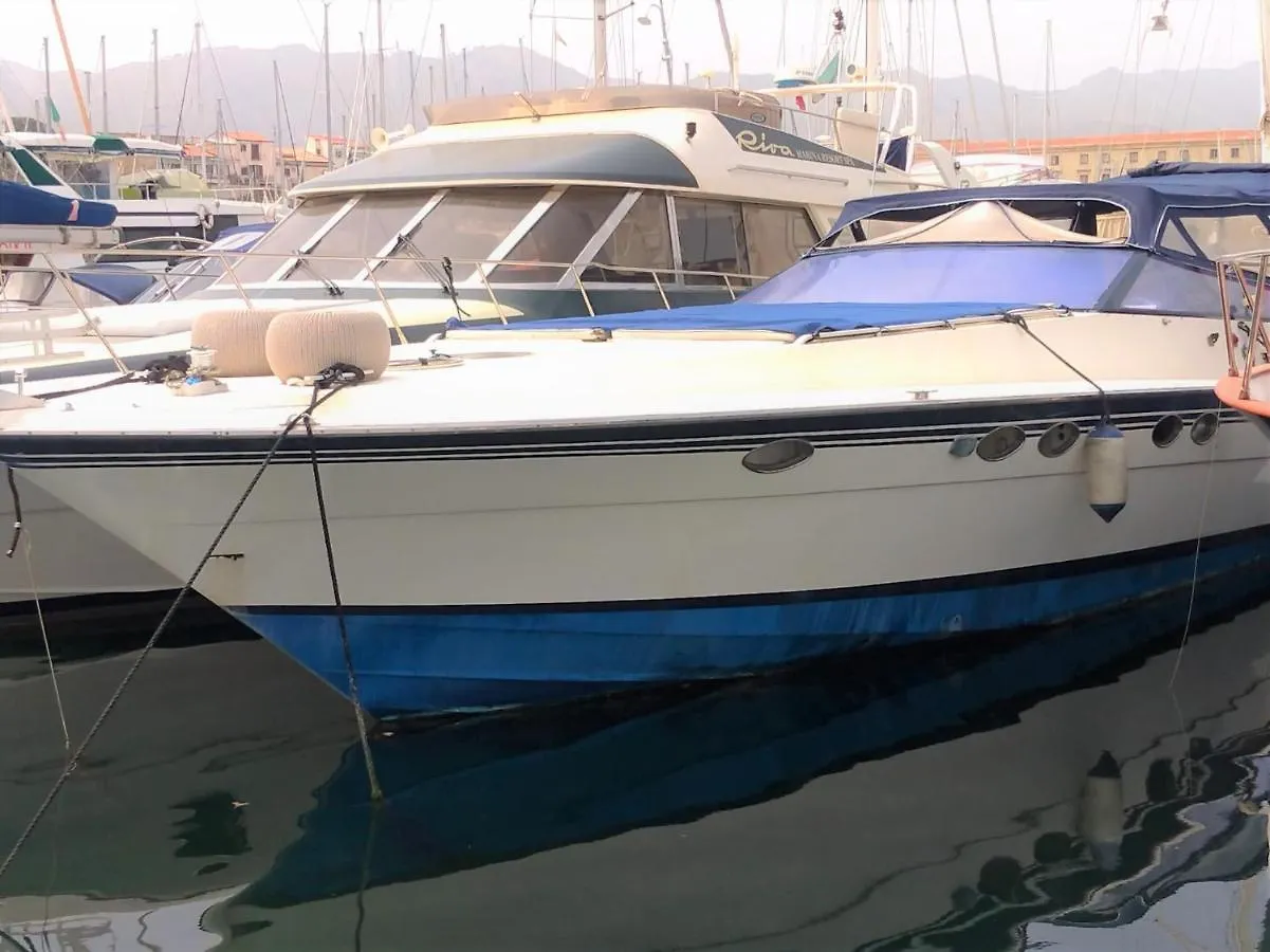 Desire Charming House Boat Hotel Palermo Botel