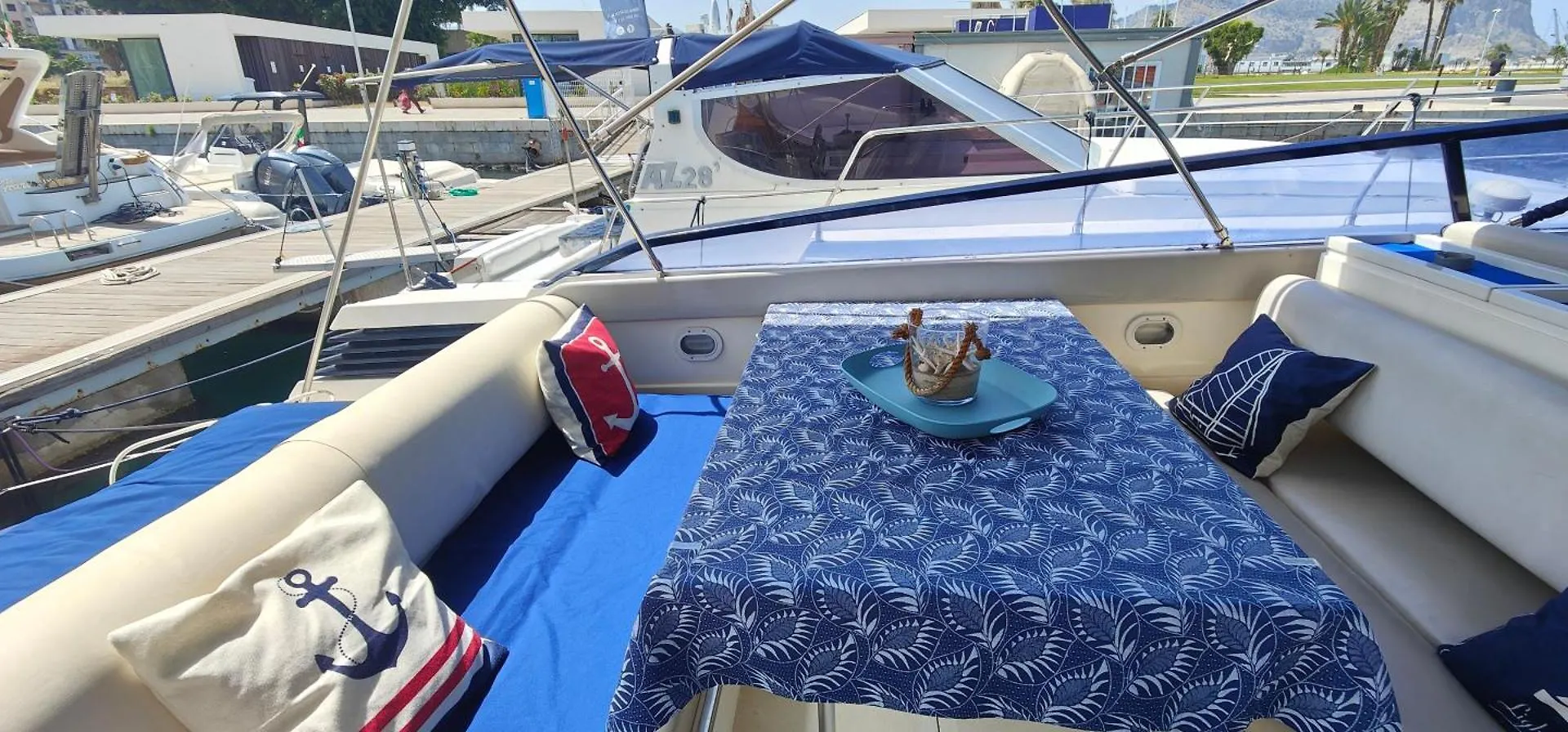 Desire Charming House Boat Hotel Palermo Italy