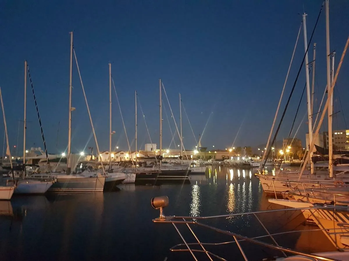 Botel Desire Charming House Boat Hotel Palermo